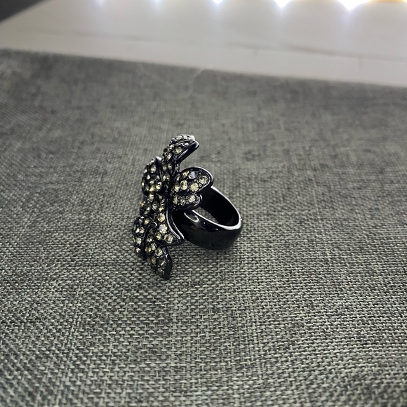 Flower gemstone statement ring - Picture 3 of 4